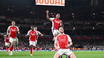 أرسنال يتفوق على تشيلسي 2-1 ويثبت أقدامه في صدارة الدوري الإنجليزي